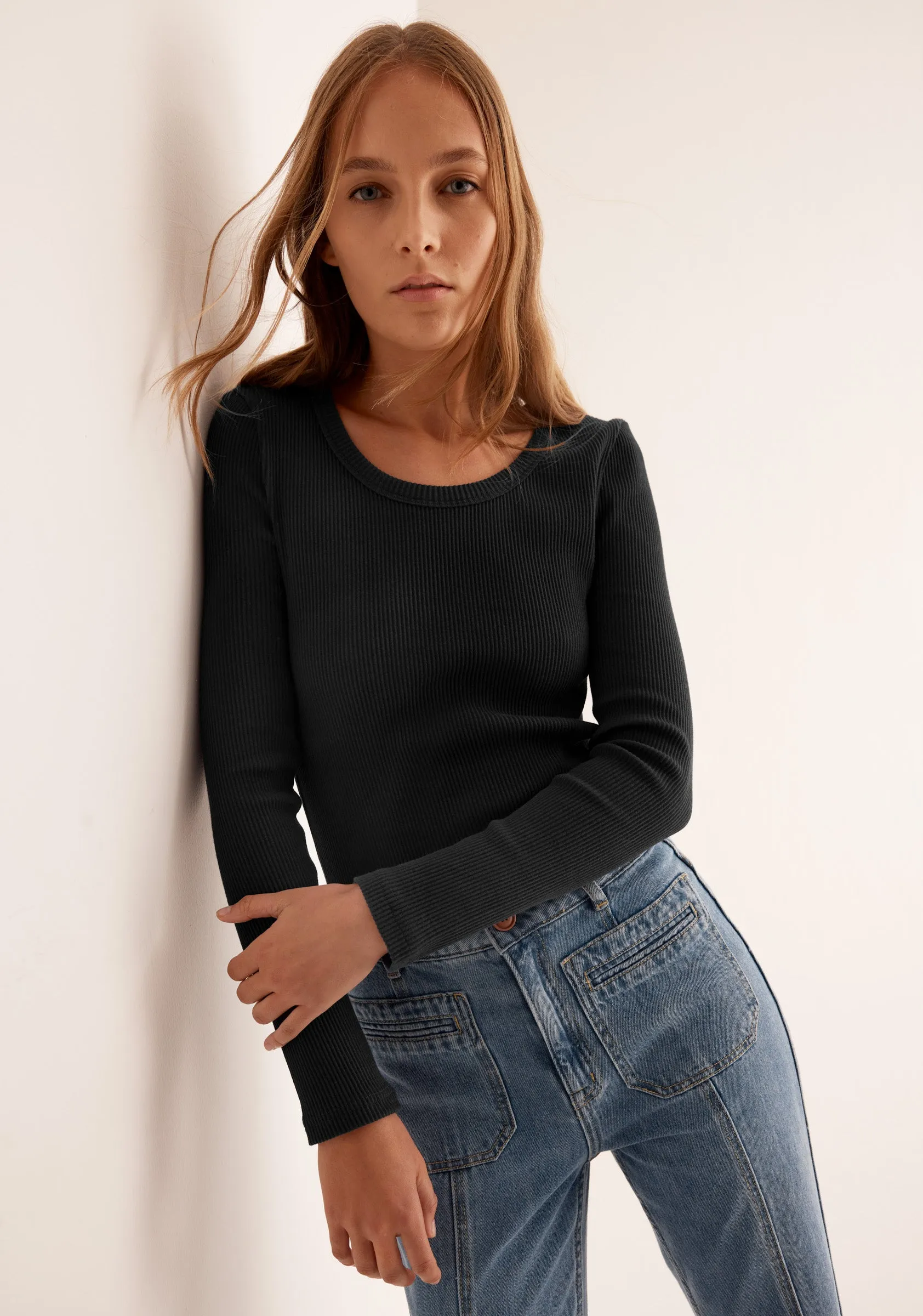 Cassie L/S Tee_Black
