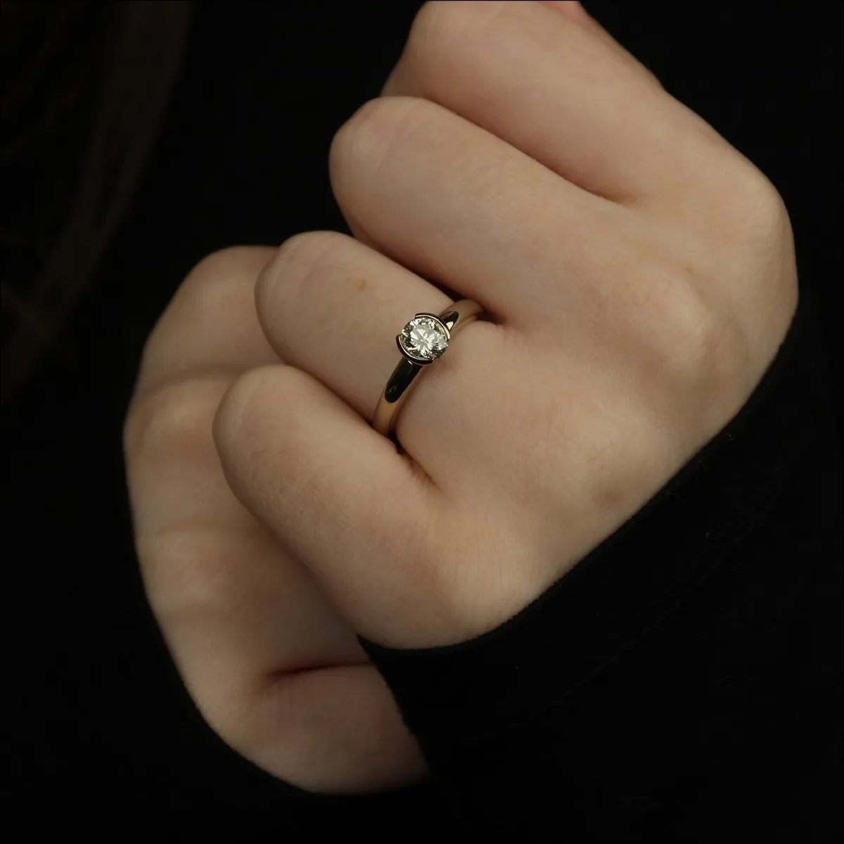 Partial Bezel Diamond Engagement Ring 14KW